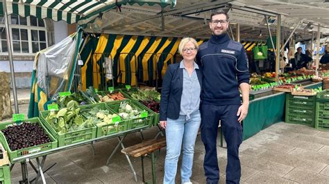 Vier Neuzugänge auf dem Mendener Wochenmarkt .